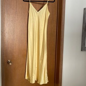 Aritzia dress. Worn once.